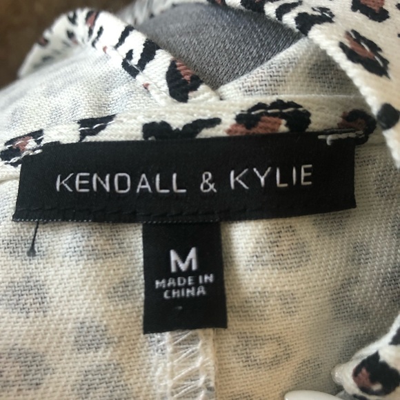 NWOT Kendall & Kylie leopard denim overall mini dress. - Picture 7 of 8
